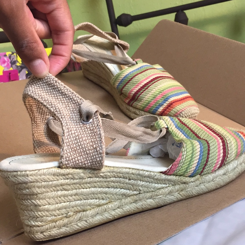 Beachy Strappy Striped Wedge